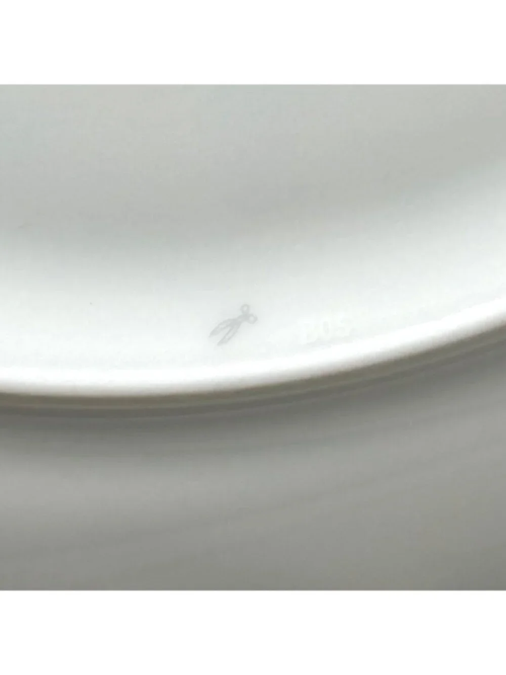 Hermes Round Porcelain A Walk In The Garden Yellow and Green Dessert Plate set 2